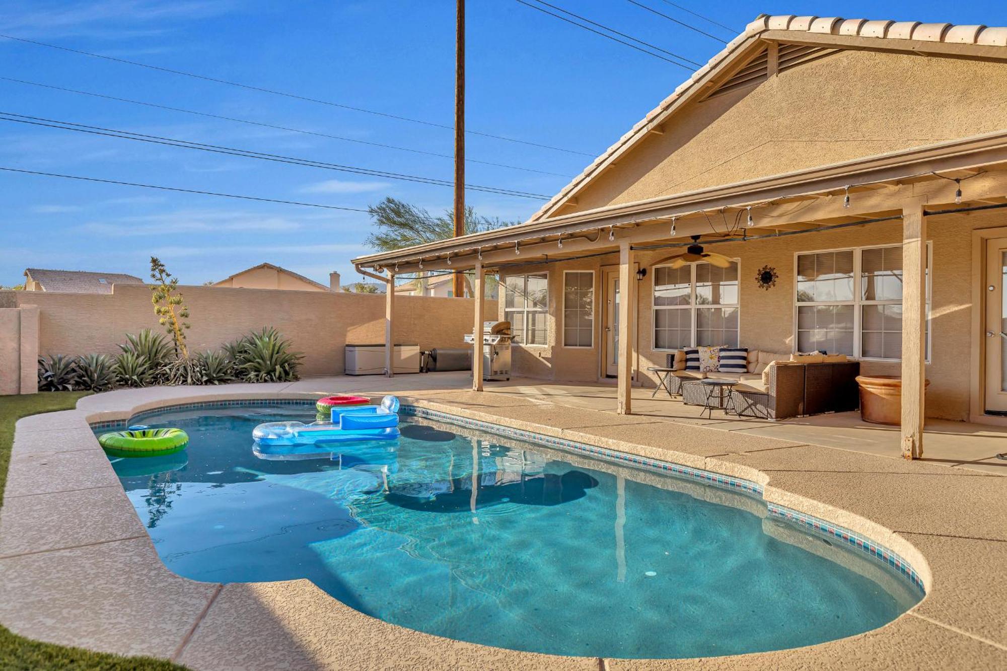 Luxe Phoenix Getaway מראה חיצוני תמונה